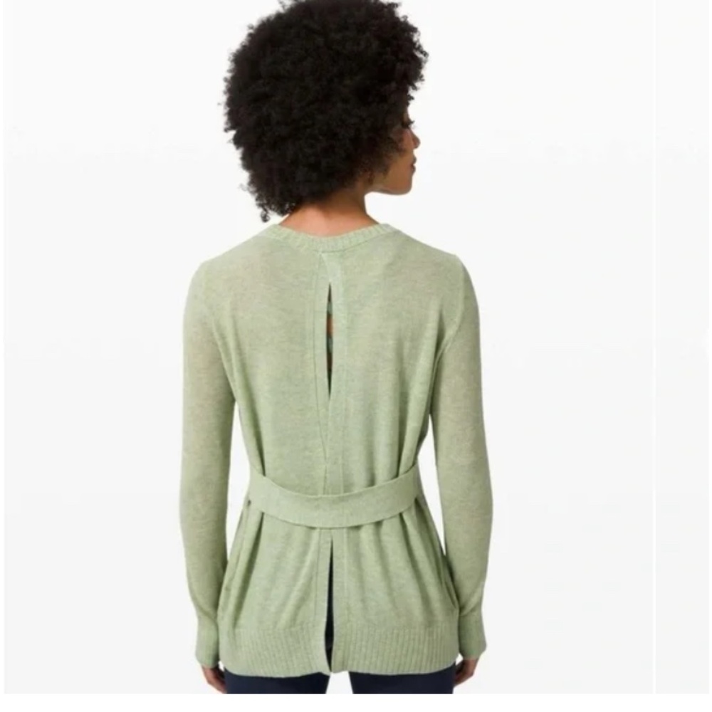 Lululemon Sincerely Yours lightweight sweater, size 4